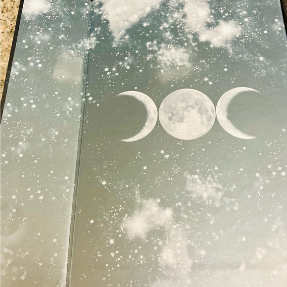 NEW in box ⭐️ Witches Tarot Card Set & Book - Picture 2 of 4